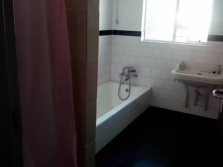 酒店 Master Palace   Sasolburg