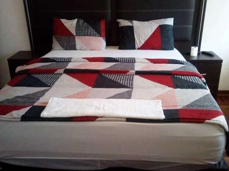 酒店 Master Palace   Sasolburg