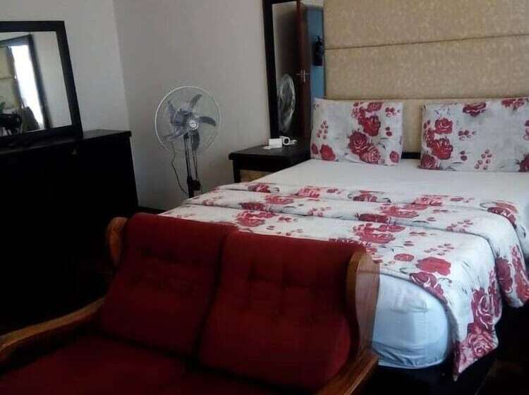 酒店 Master Palace   Sasolburg