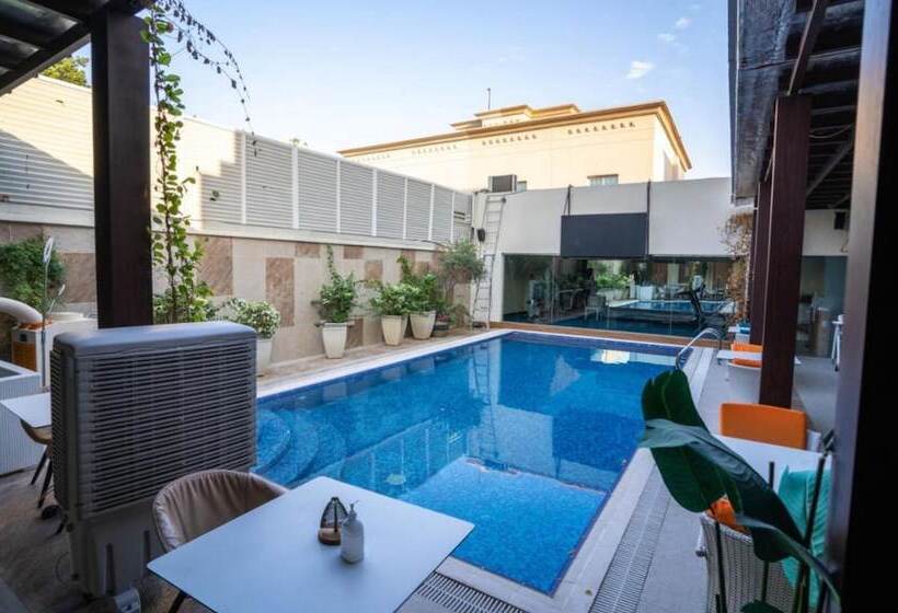 Отель Royal Prestige