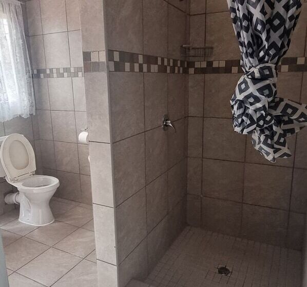 酒店 Stay At Home Airport Lodge