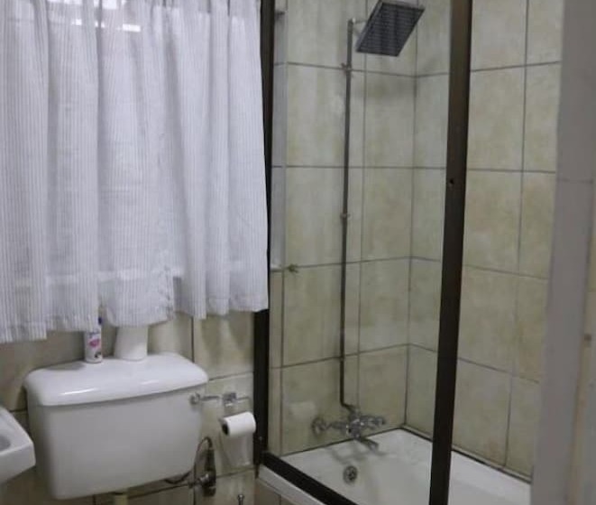 酒店 Stay At Home Airport Lodge