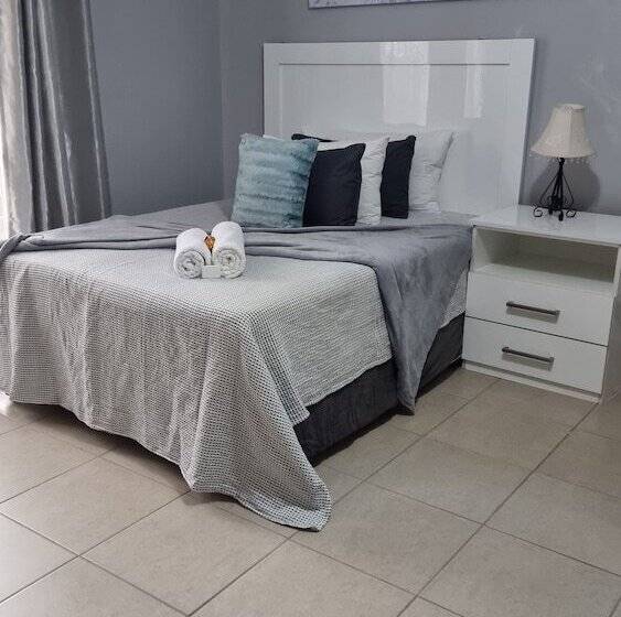 酒店 Stay At Home Airport Lodge