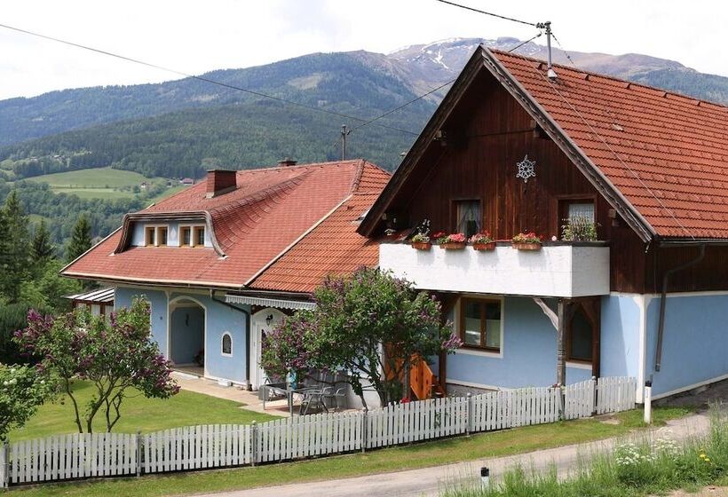 ホテル Zur Alpenruhe
