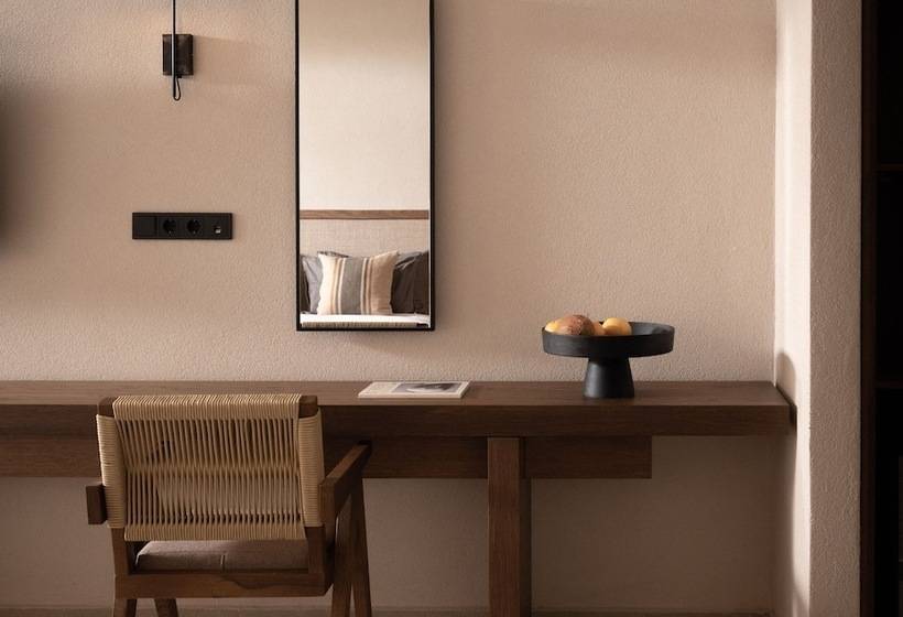 Kymani Boutique Hotel & Suites