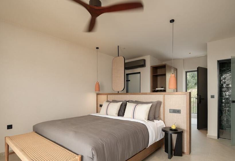 Kymani Boutique Hotel & Suites