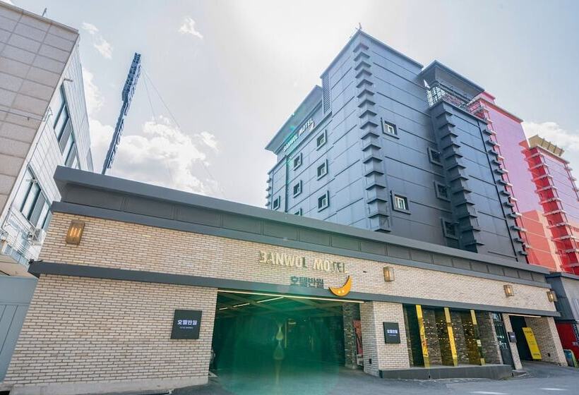 Wolgot Hotel Banwol