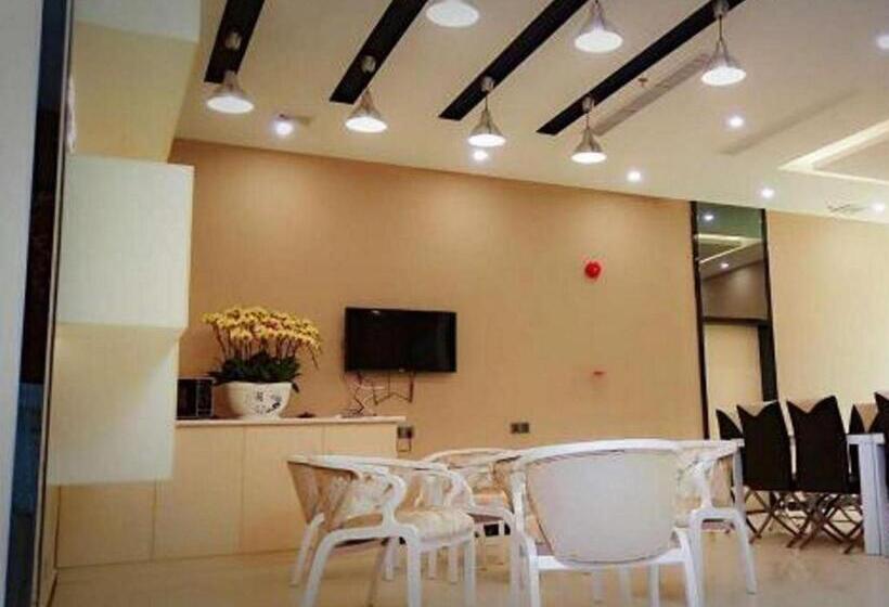 酒店 7 Days Premium Huizhou Boluohu Town Luofu Mountain Branch