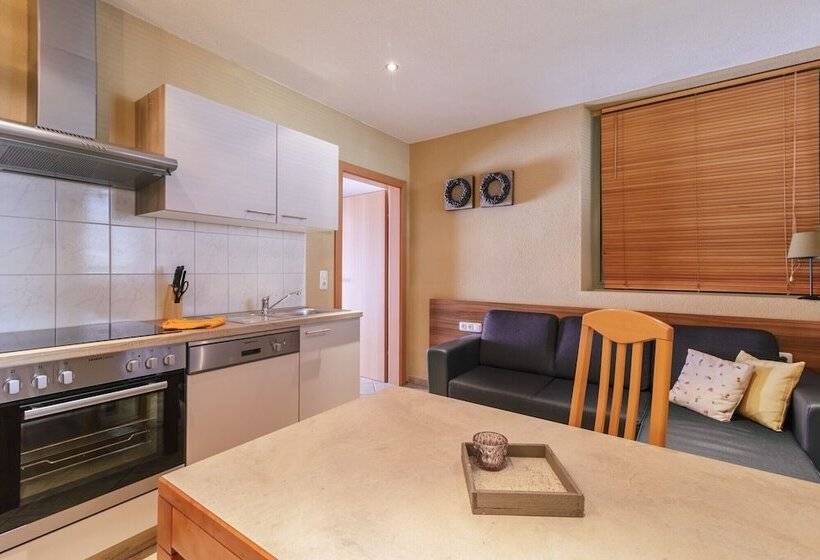 Отель Apart Vivaldi