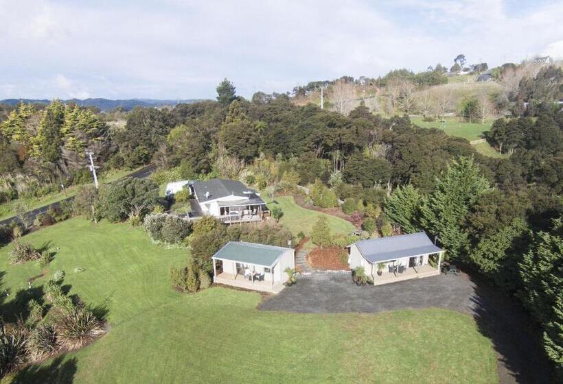 호텔 Auckland Country Cottages