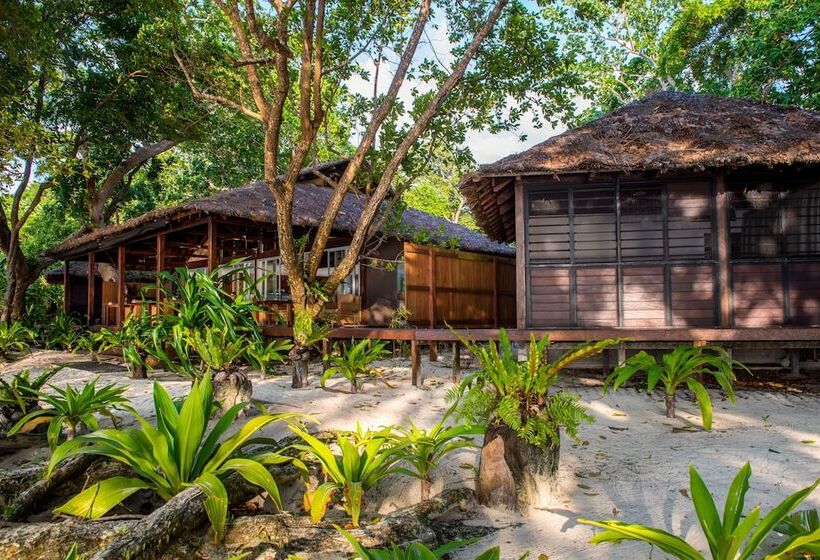 בית מלון כפרי Barrier Beach Resort