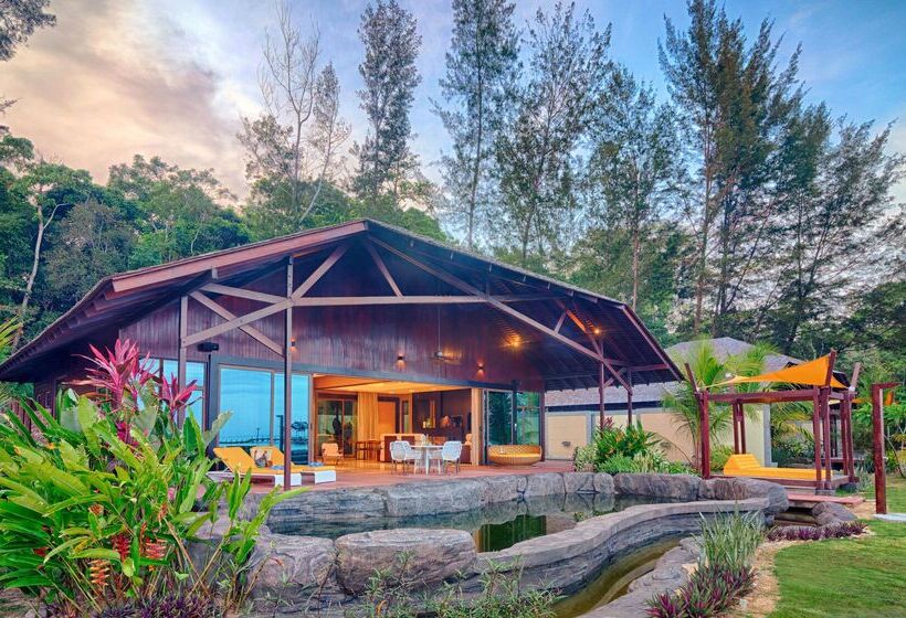 בית מלון כפרי Borneo Eagle Resort