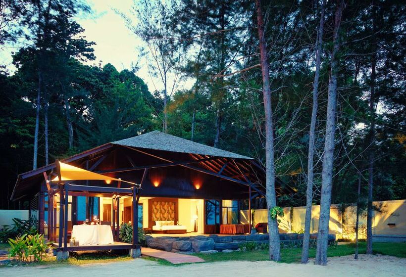 בית מלון כפרי Borneo Eagle Resort