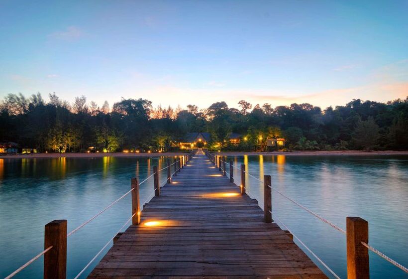 בית מלון כפרי Borneo Eagle Resort