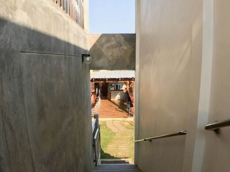 Hotel Check In Resort Koh Larn