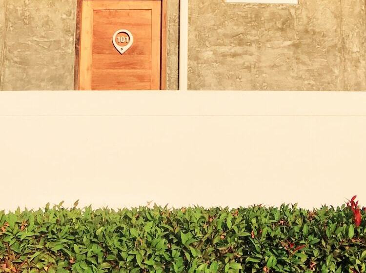 Hotel Check In Resort Koh Larn