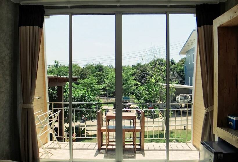 Hotel Check In Resort Koh Larn