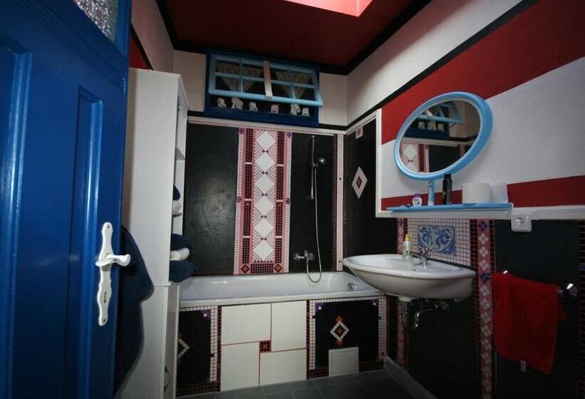 Отель Cour De Berlin