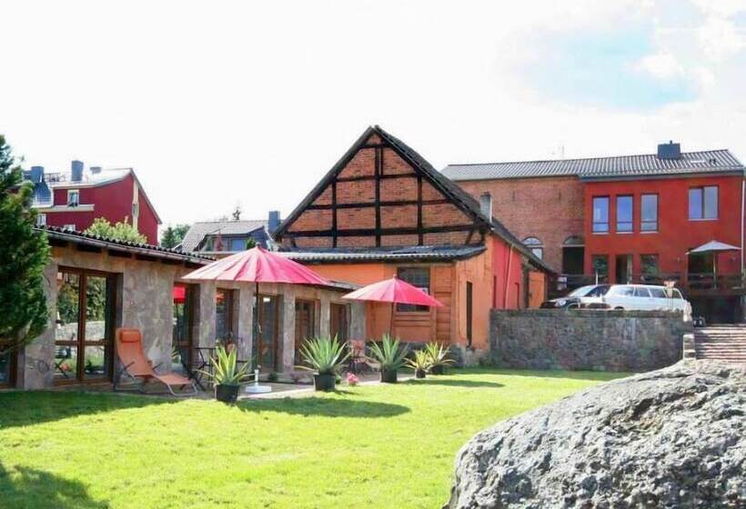 Отель Cour De Berlin