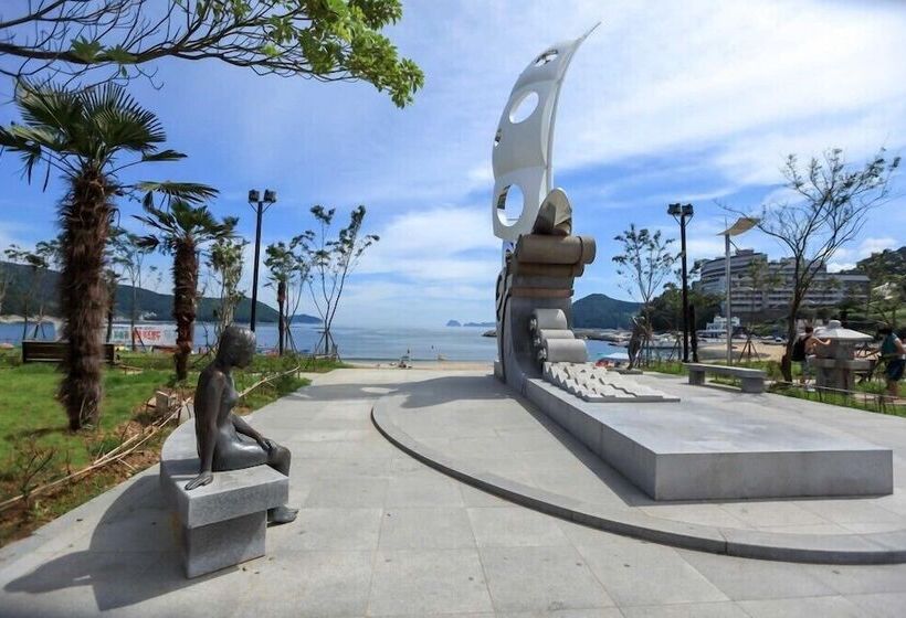 Отель Gatnaeum Pension