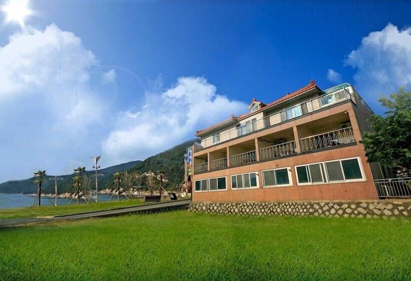 Отель Gatnaeum Pension