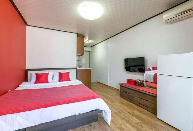 Отель Gatnaeum Pension