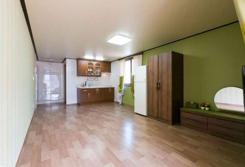 Отель Gatnaeum Pension