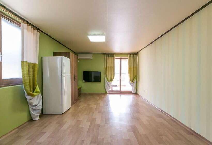 Отель Gatnaeum Pension