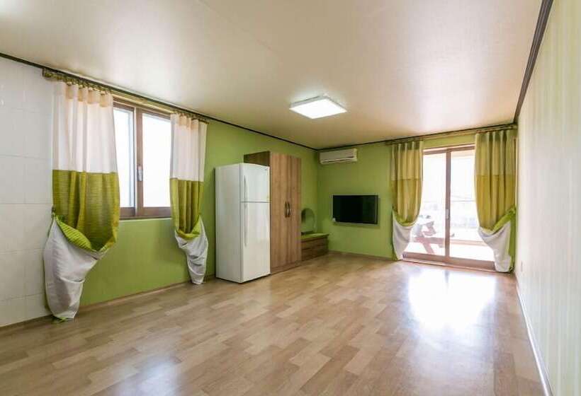 Отель Gatnaeum Pension