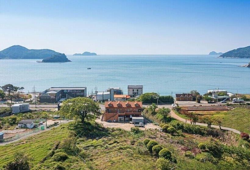 Отель Grand Pension