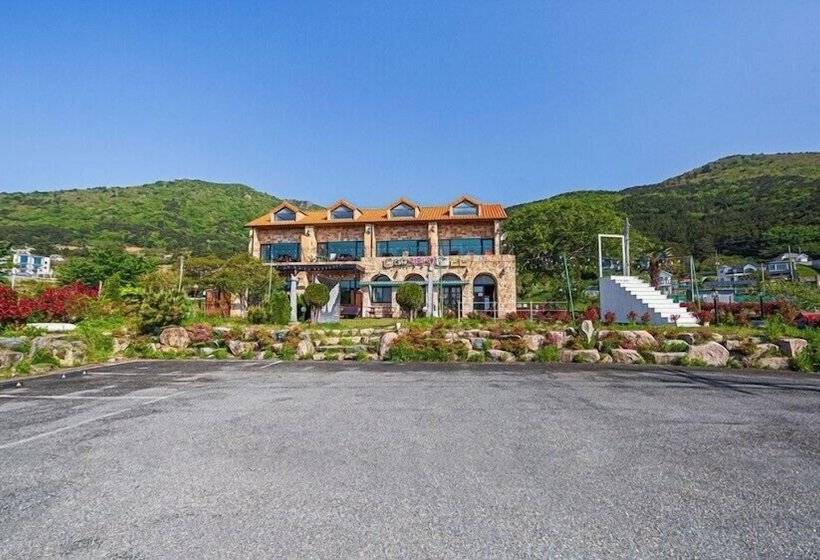 Отель Grand Pension