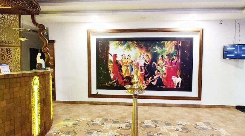 ホテル Velan Temple View