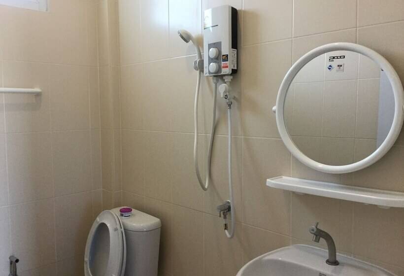 فندق Aromdee Resort