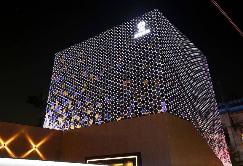 Asan Hotel Cube