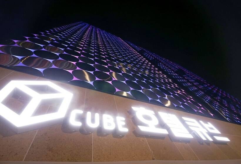 Asan Hotel Cube