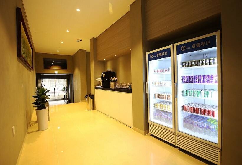 Asan Hotel Cube