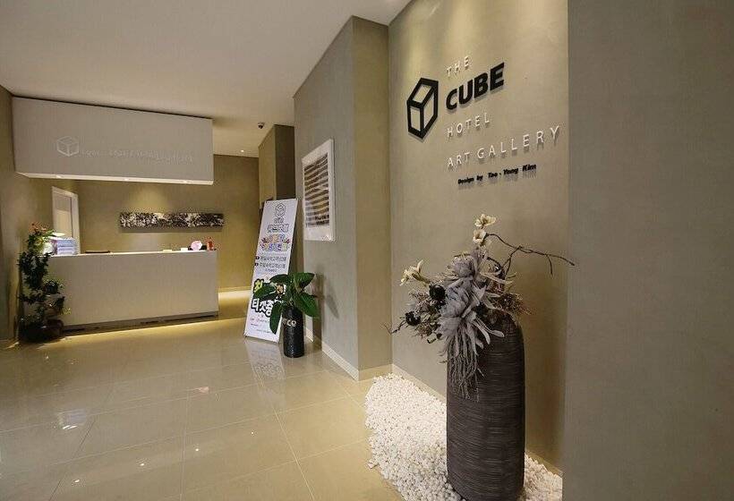 Asan Hotel Cube
