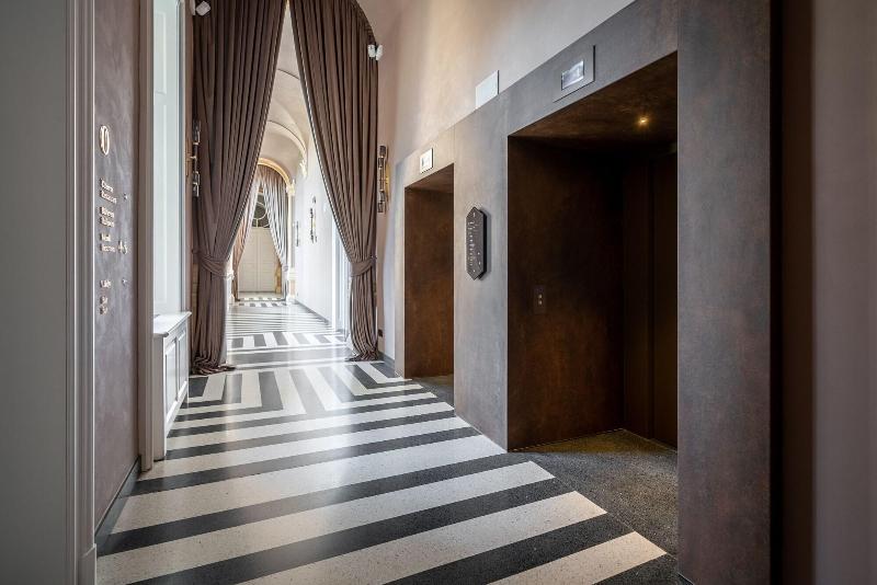 בית מלון כפרי Botaniq Castle Of Tura