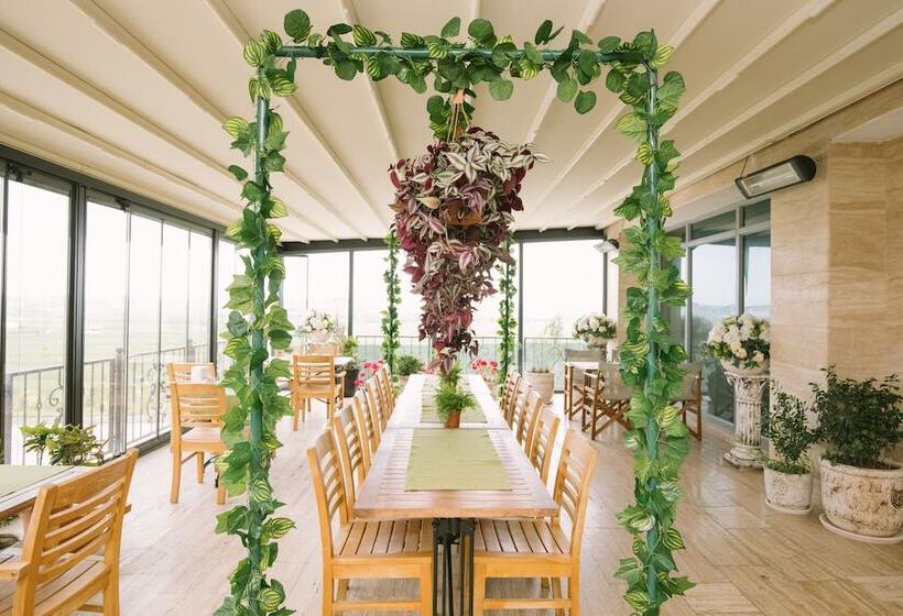 בית מלון כפרי Burgaz İzer