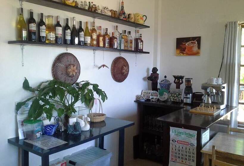 호텔 Camotes Flying Fish Resort