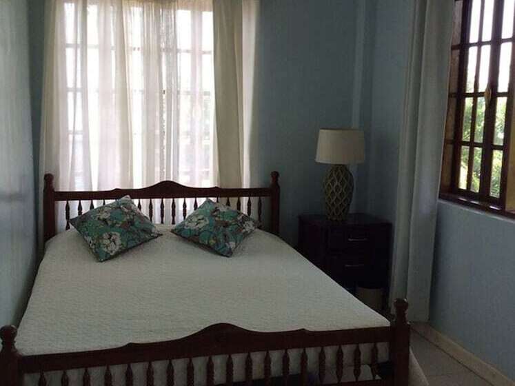 호텔 Camotes Flying Fish Resort