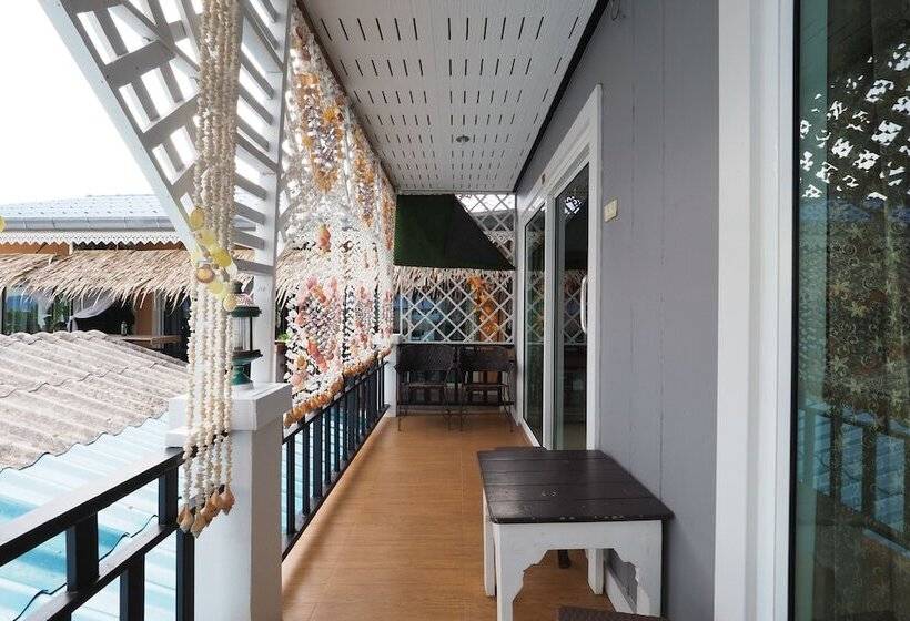 호텔 Chidlom Resort By Oyo Rooms