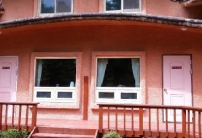 בית מלון כפרי Gangneung Yeon House Pension