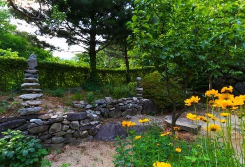 בית מלון כפרי Gangneung Yeon House Pension