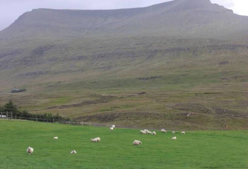 هتل Kiðafell