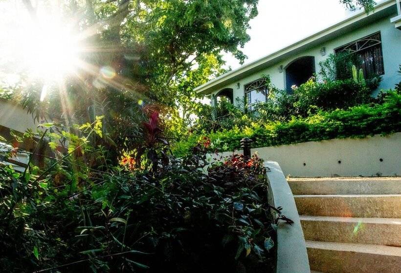 酒店 La Jolla De Guasacate