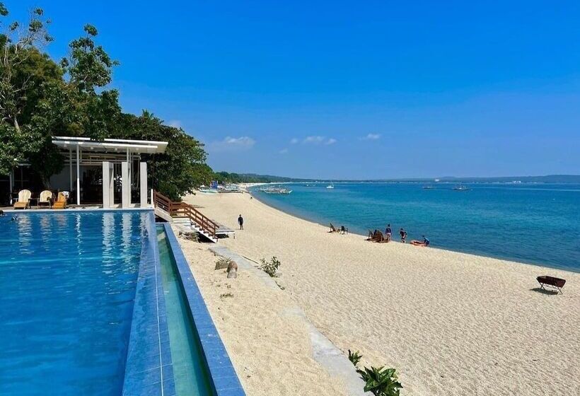 בית מלון כפרי La Luz Beach Resort