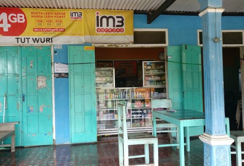 בית מלון כפרי Losmen Tut Wuri 2