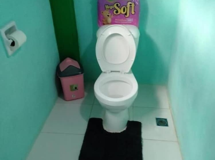 酒店 Mick & Kaye S B&b