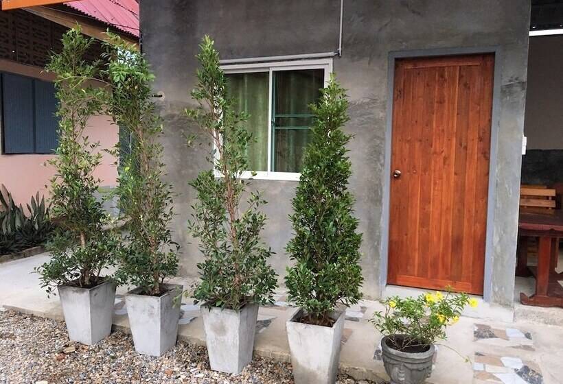 فندق Muangchaem House
